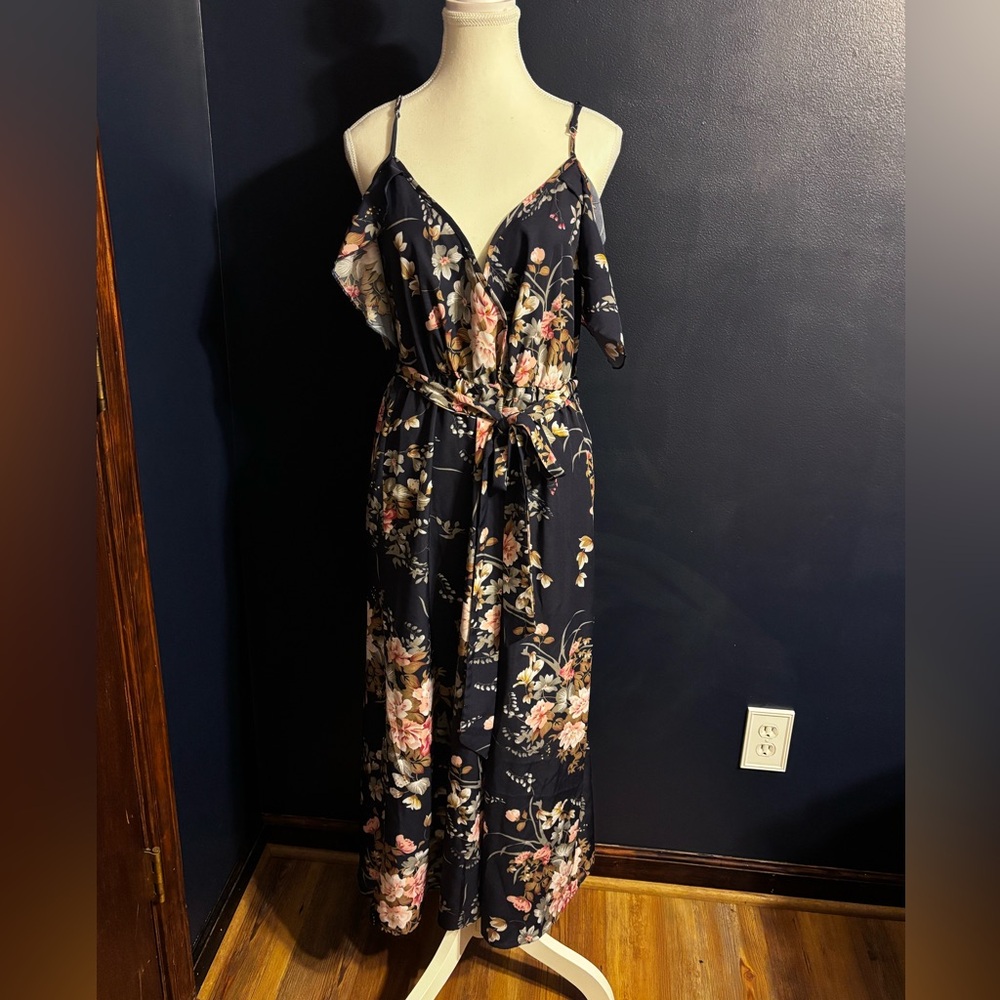 Floral Cold-Shoulder Midi Dress in Navy